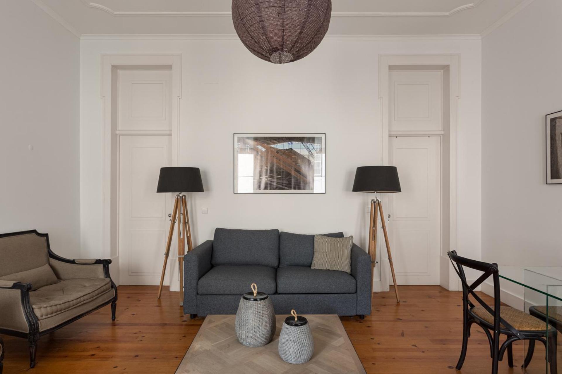 Chic 1-bedroom In Cais Do Sodre - Modern And * Lisboa