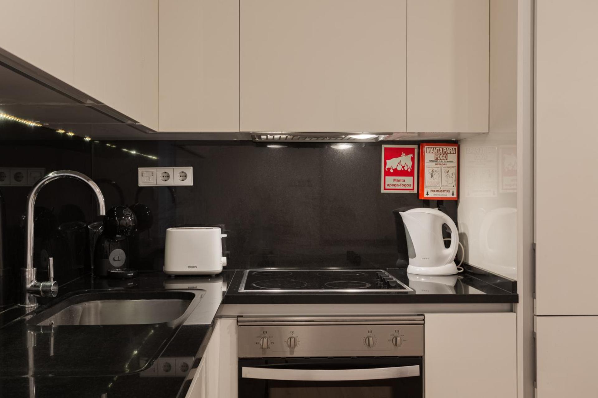 Chic 1-bedroom In Cais Do Sodre - Modern And Apartamento *
