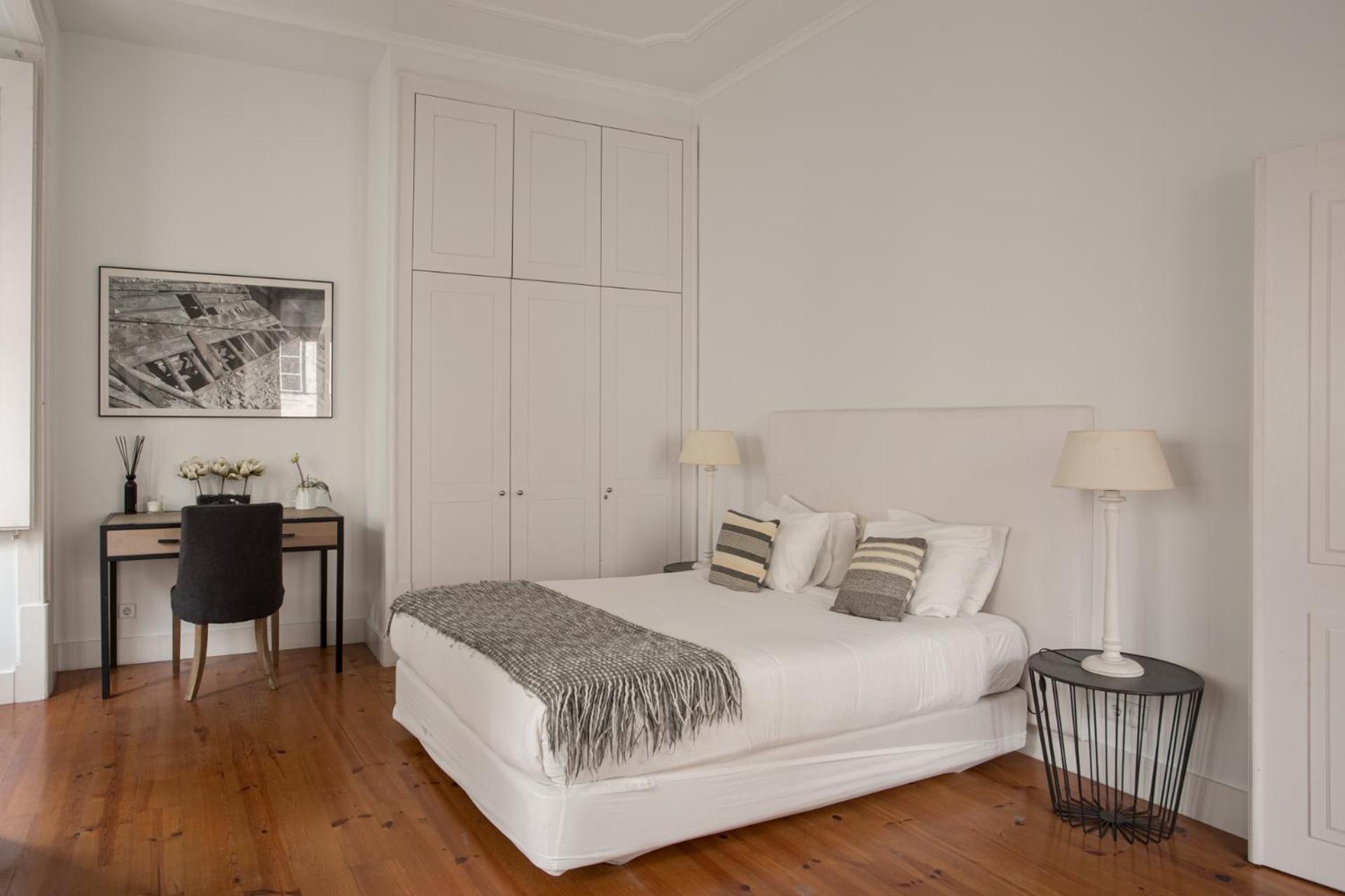 Apartamento Chic 1-bedroom In Cais Do Sodre - Modern And Lisboa